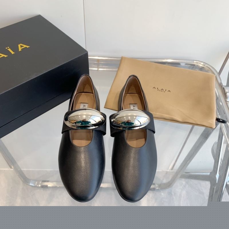 Other flat shoes